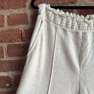 Abercrombie Cream Cropped Sweatpants